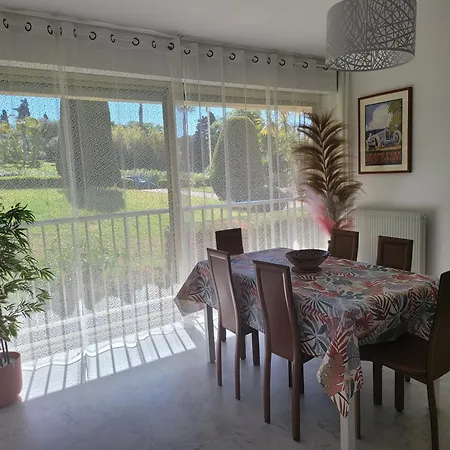 Eden Park T3 * Antibes